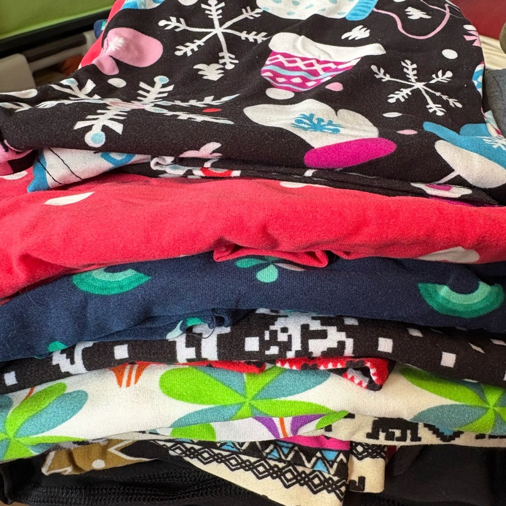 Lg Bundle Leggings - Solid, Patterned, Holiday Pr… - image 1